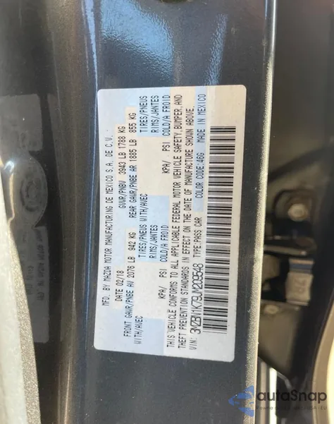 2018 Mazda 3 Sport из США, поврежденный, VIN 3MZBN1K79JM209548